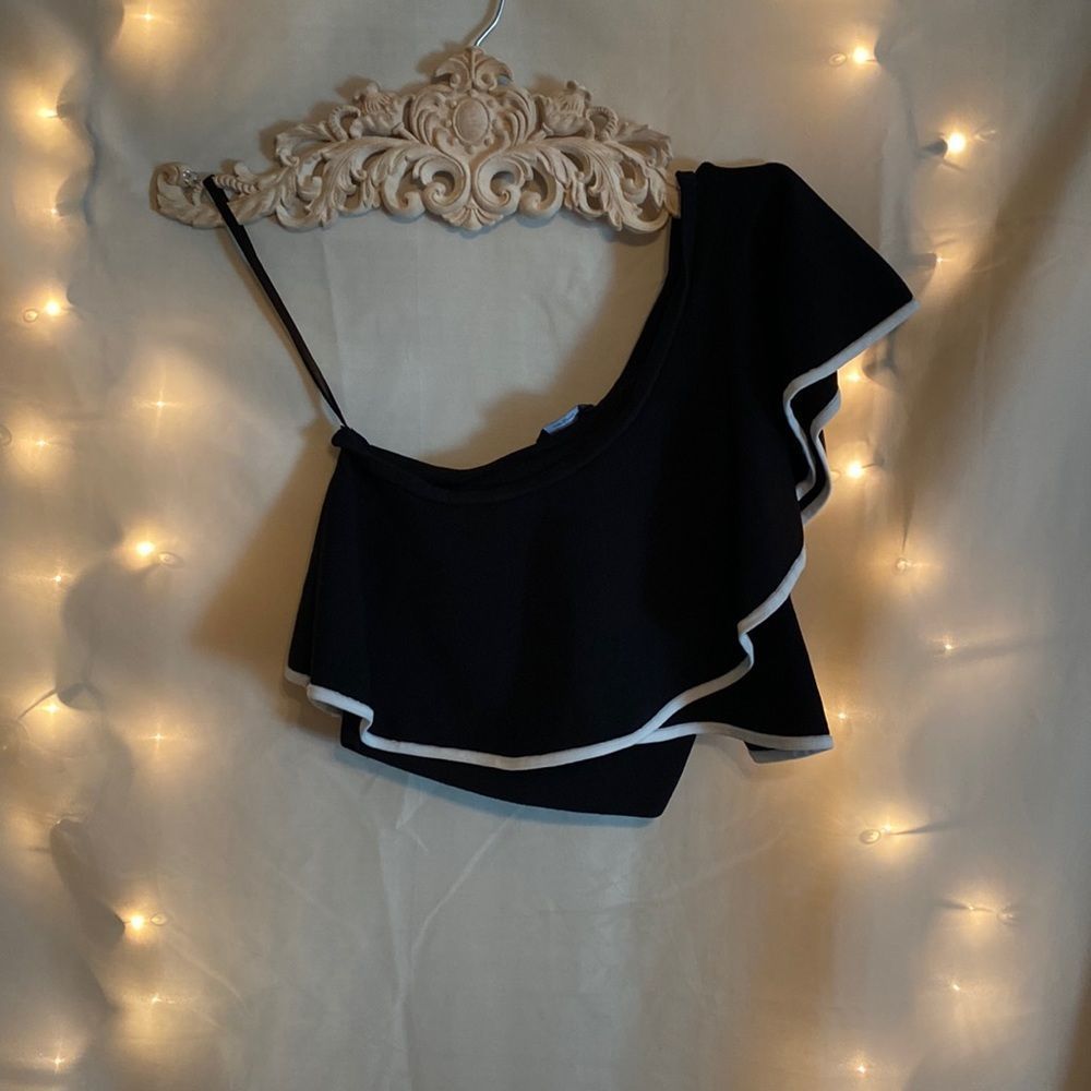 Bebe One shoulder top